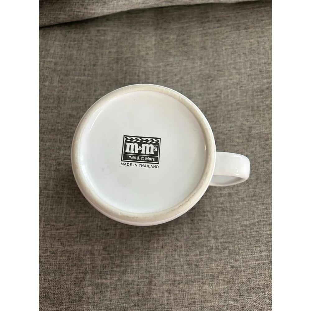M&M Coffee Mug I Melt For No One Movie Director Ceramic XL Cup - Picture 6 of 7